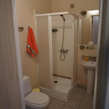 לינה וארוחת בוקר Hotel Elysium 3*